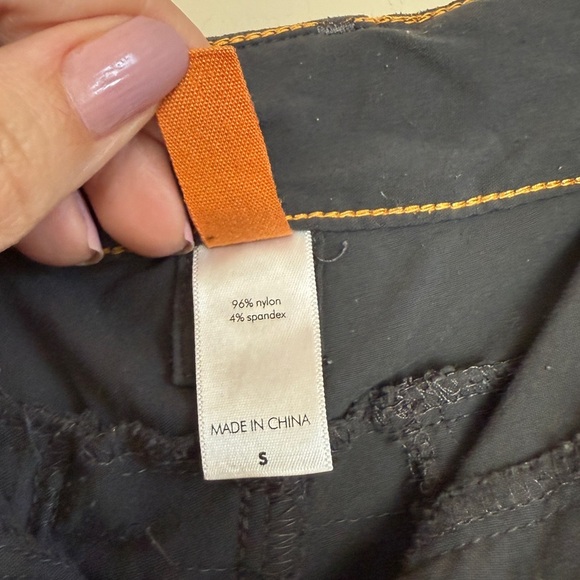 Lucy Women’s Walkabout Capri Pants Dark Gray activewear outdoor hiking Small - Picture 9 of 13